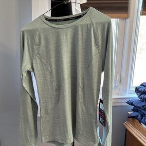 Spyder Activewear Tag with Black, Red, White Logo